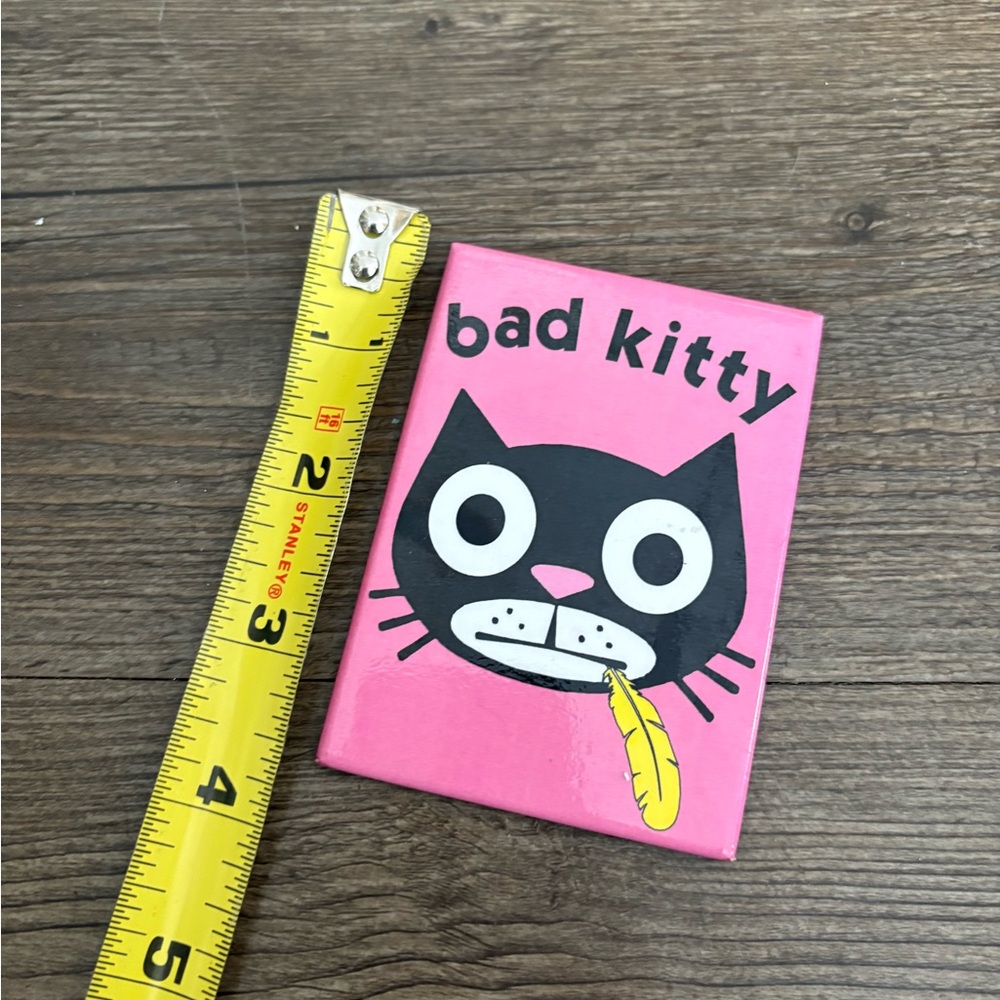 BAD KITTY MAGNET - Picture 3 of 3